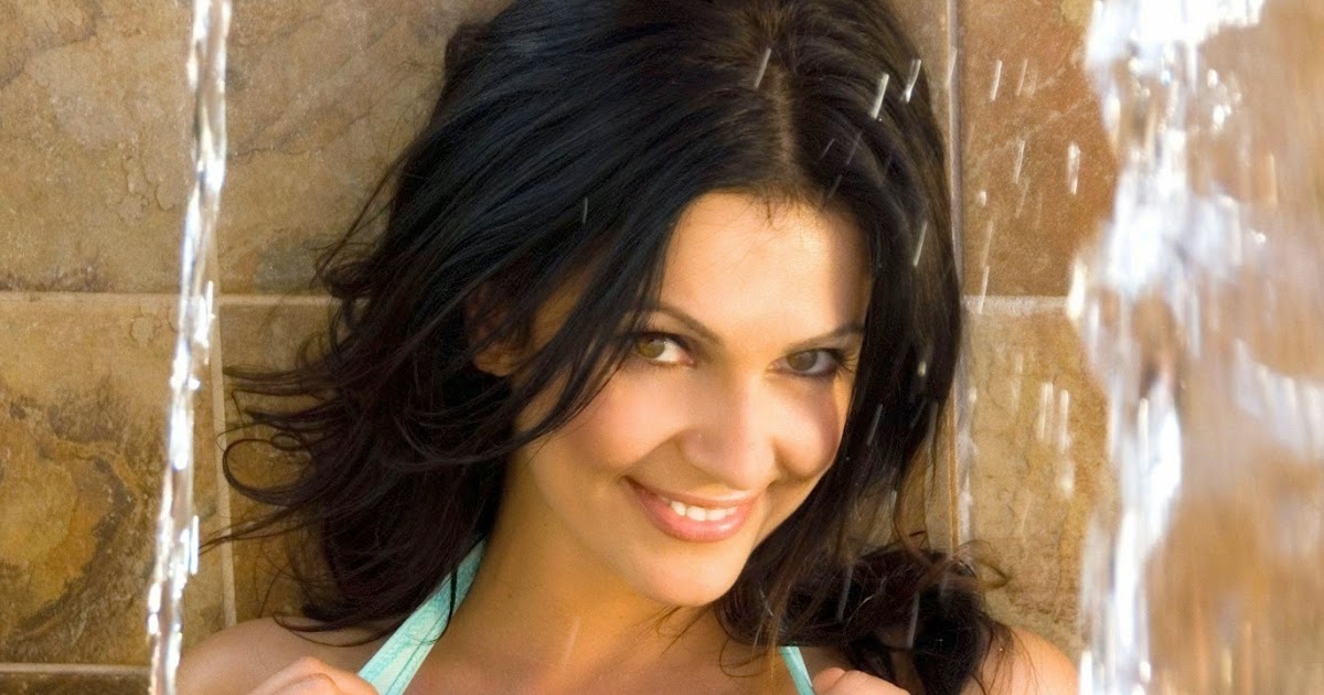 Denise Milani Archives: With Rachel Aldana Set 2